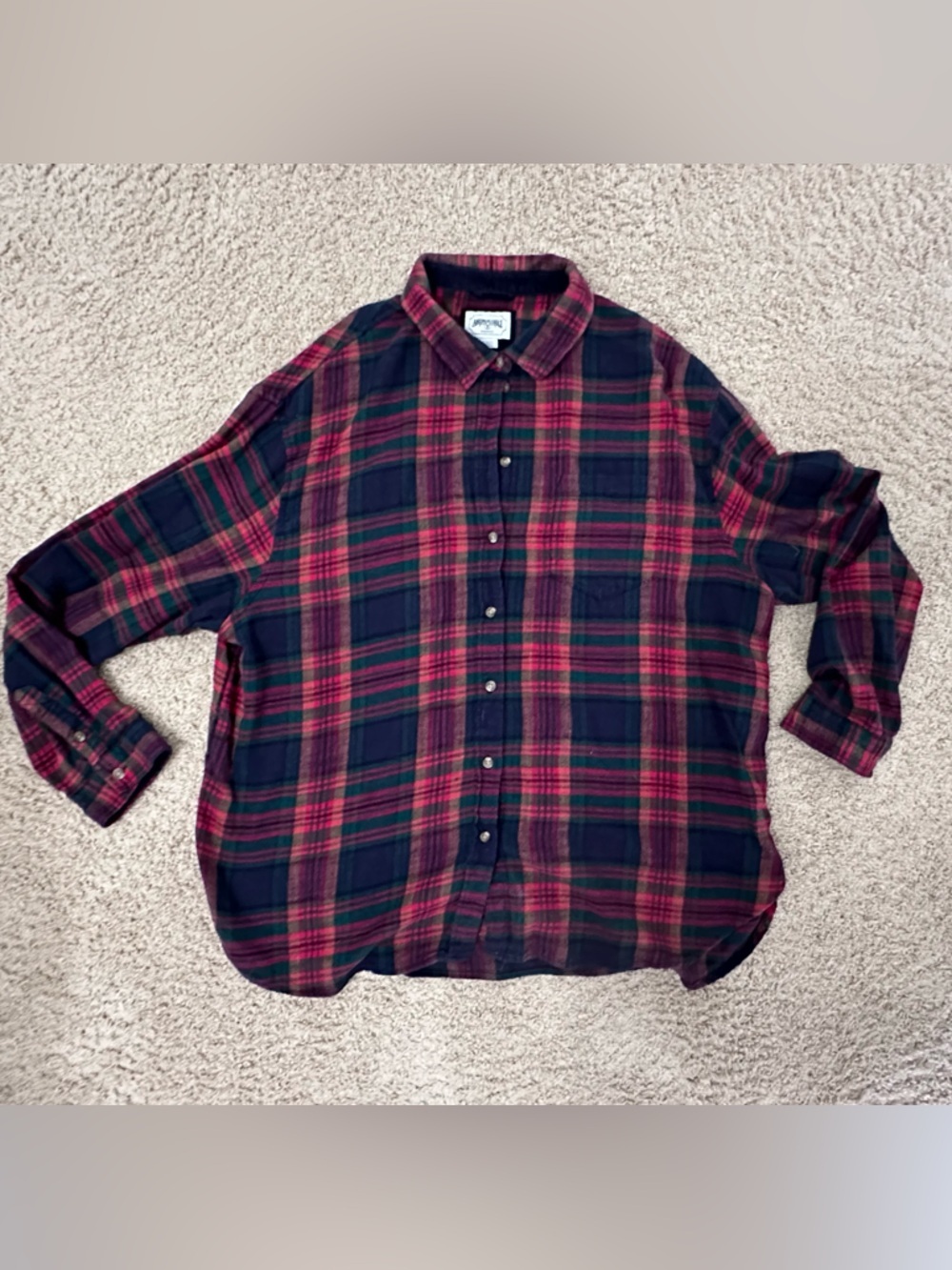 American Eagle Outfitters Red and Green Plaid Flannel Shirt